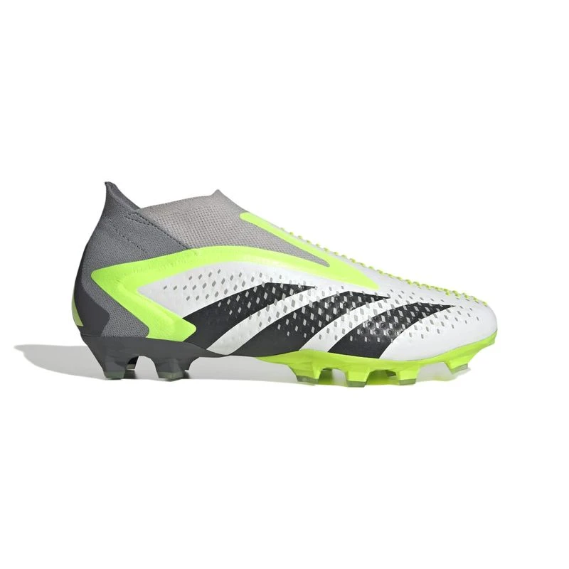 Adidas crampons predator top