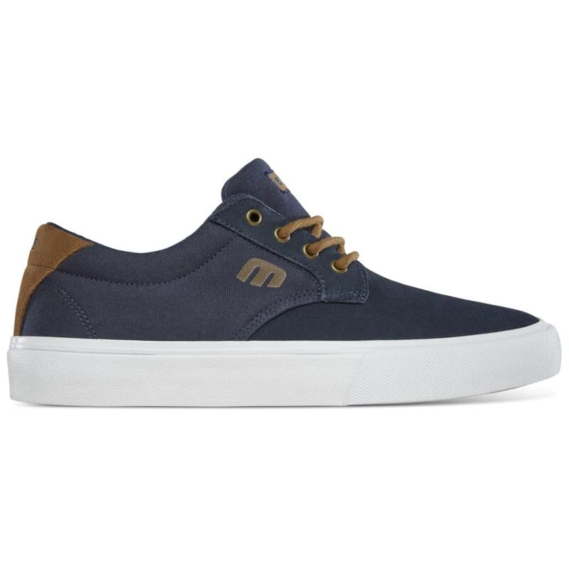 Etnies au store