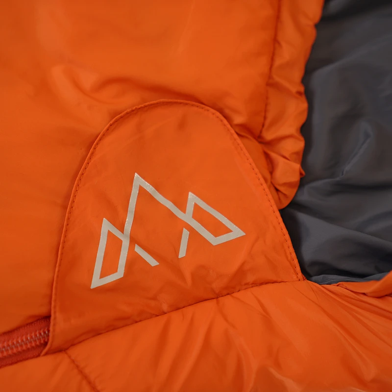 Fjern Snarka 240 Sleeping Bag (Burnt Orange/Storm Grey) | Sportpursuit