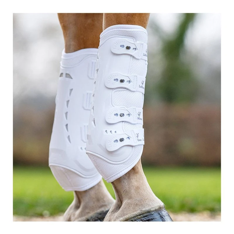 White brushing boots top
