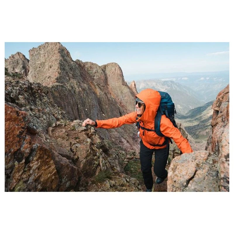 Marmot Womens Rom GoreTex Infinium Softshell Jacket (Red Sun) Sport