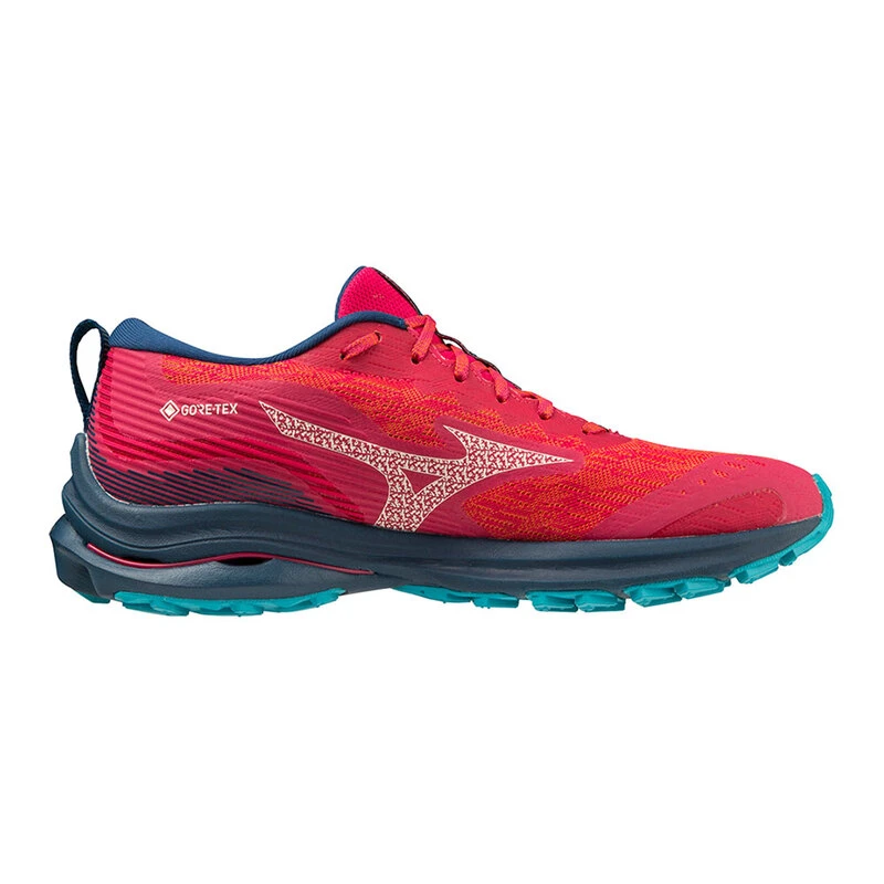 Mizuno red running shoes 2025