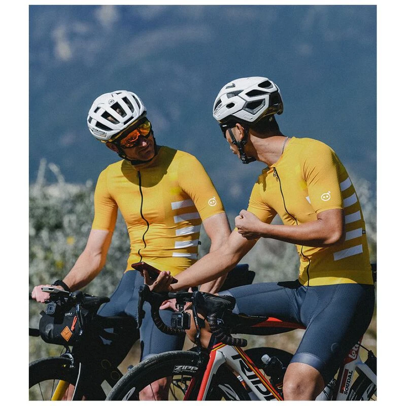 Monton jersey store