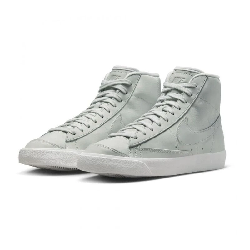 Nike Chaussures Decontractees Blazer Mid Premium Femme Gris privat