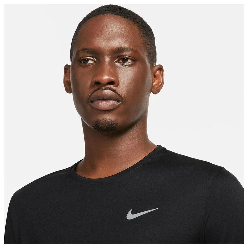 Nike dri-fit miler deals long sleeve t-shirt