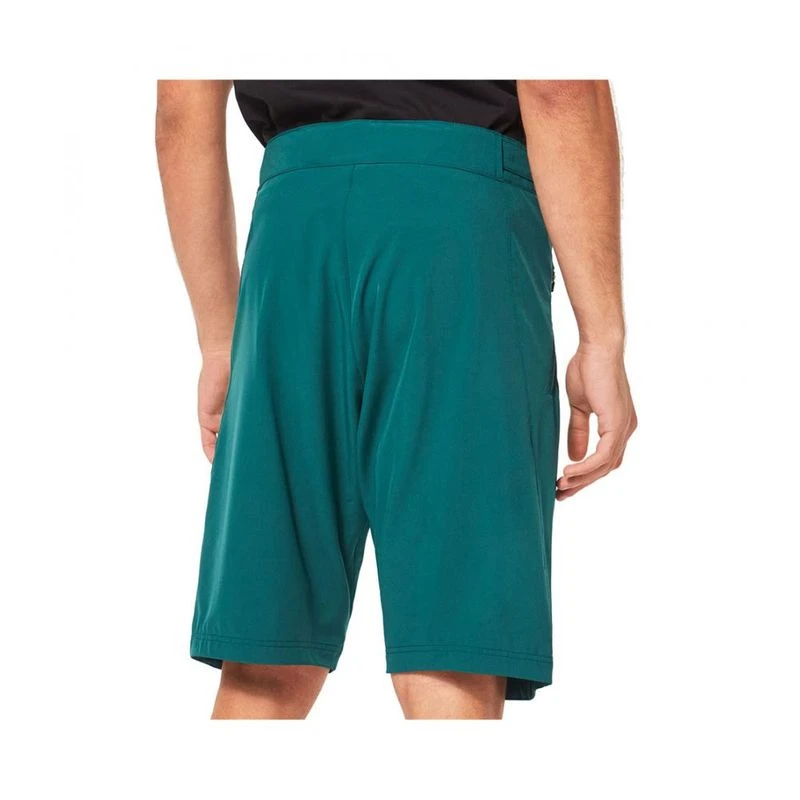 Oakley factory shop pilot shorts