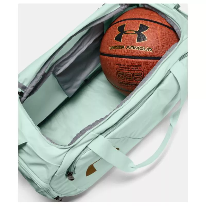 Under armour undeniable basketball discount