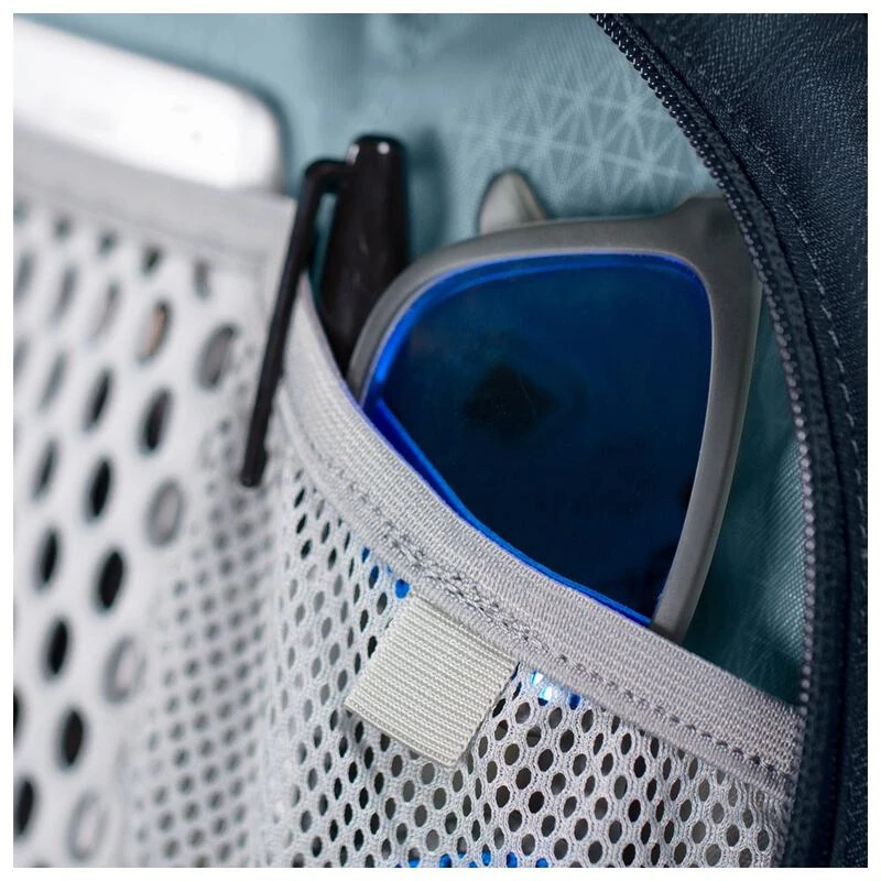 Osprey quasar hotsell 28 cardinal blue